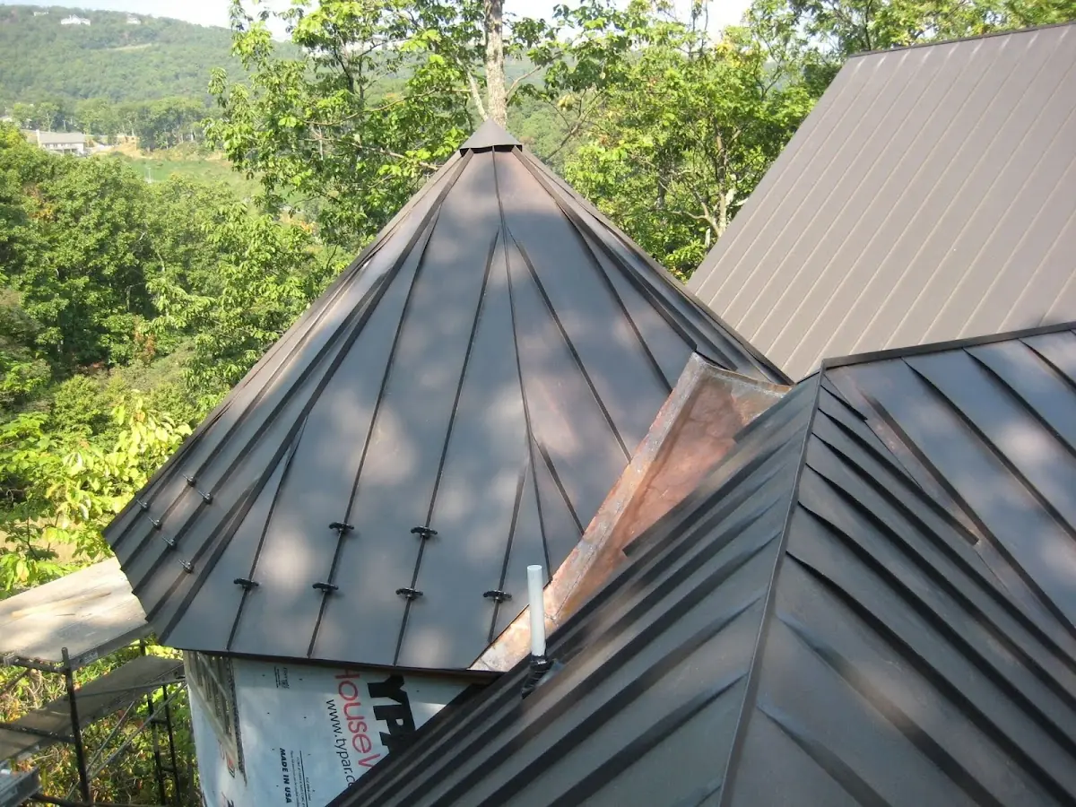 Professional Roof Tarp Installation by Craftsman Roofing in Mililani Town
